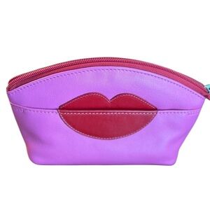 Ili New York Pink and Red Lip Design Women's Leather Cosmetic Bag EUC